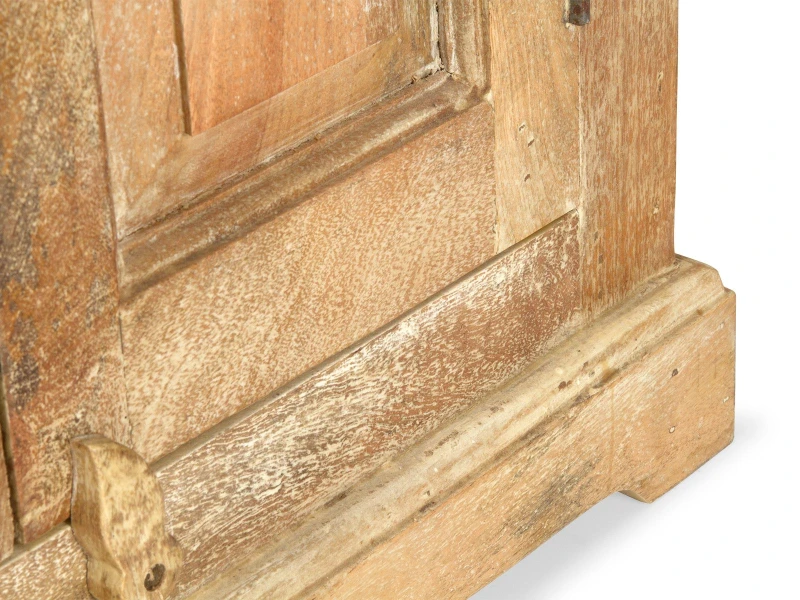 kleiderschrank-patina-flurmoebel-vollmassiv-mango54e69345993ed.jpg