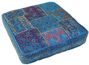 orientalna-poduszka-do siedzenia-na-podłodze-niebieska-patchwork